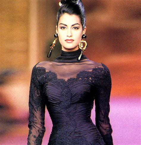 moin ghauri|All About Yasmeen Ghauris Husband, Daughter, 90s。